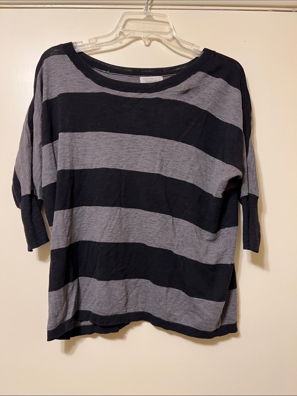 M Women’s Black and Gray Striped Lightweight Top